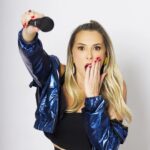 Sill Esteves Instagram - Você gosta de show de stand up comedy? Ja foi em algum show meu? E de outro humorista? Quem? Escreve aqui pra mim👇 Se liga na agenda de show! ❤️ 17/07 - 21h - Bixiga Comedy Club. 20/07 - 21h - Beverly Convida 21/07 - 20H30 - Fora de Sill 20/08 - 20h - O Riso do Ipiranga Mais detalhes nos stories, vem conferir! Ensaio Fotográfico by @leandro_caleguer @turnitbrasil #humor #standup #comedia #sillesteves
