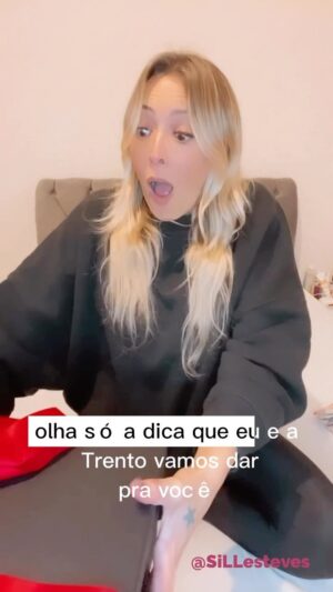 Sill Esteves Instagram - Já comprou ovos de Páscoa esse ano? 

Gentaaaaaaa, Olha só a dica!!! Pra você que deixou pra comprar na última hora, maaaaas pode ser feliz com essa sugestão que eu e a @trentooficial viemos dar pra você! 

Fiquei super feliz com esse super kit! Com certeza essa é a melhor opção da Páscoa!!! 

Me dia aí, oque você achou da dica? 
#Trento #Páscoa #KitTrento #publi