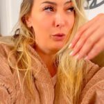 Sill Esteves Instagram - Oque é o natal pra você? Tá economizando? Tá sobrando? Ou tá esbanjando no cartão?