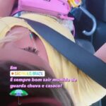 Sill Esteves Instagram - Ela é os “lookinhos” dela kkkk Como é seu dia a dia? 1) coloco a primeira roupa que eu encontrar. 2) visto vários looks antes de escolher o definitivo 3) já separo o look no dia anterior 4) sou naturista #lookdodia #modafeminina #sillesteves #humor #shutz