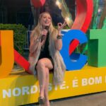 Sill Esteves Instagram - Equipe nota 1000 cobrindo o show do @leosantana e @solangealmeida. Aguardem novidades no canal da Turnit Brasil no YouTube e nas redes sociais da @sillesteves Fica técnica: Realização: @turnitbrasil Assessoria artística e imprensa: @vitordiasvalle @leandro_caleguer Apresentação: @sillesteves Audiovisual: @lindbergaudiovisual @jorge.eorendjian @japatvmaker Agradecimento especial ao @ctnsp @gabzcabral @christiane_ctn pelo carinho de sempre ❤️ Ah, e não se esqueçam de baixar o app do @clubectnsp para conferir todas as vantagens ❤️❤️ #ctn #turnitbrasil #sillesteves #clubectn #leosantana #solangealmeida CTN - Centro de Tradições Nordestinas