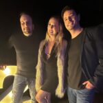 Sill Esteves Instagram - Equipe nota 1000 cobrindo o show do @leosantana e @solangealmeida. Aguardem novidades no canal da Turnit Brasil no YouTube e nas redes sociais da @sillesteves Fica técnica: Realização: @turnitbrasil Assessoria artística e imprensa: @vitordiasvalle @leandro_caleguer Apresentação: @sillesteves Audiovisual: @lindbergaudiovisual @jorge.eorendjian @japatvmaker Agradecimento especial ao @ctnsp @gabzcabral @christiane_ctn pelo carinho de sempre ❤️ Ah, e não se esqueçam de baixar o app do @clubectnsp para conferir todas as vantagens ❤️❤️ #ctn #turnitbrasil #sillesteves #clubectn #leosantana #solangealmeida CTN - Centro de Tradições Nordestinas