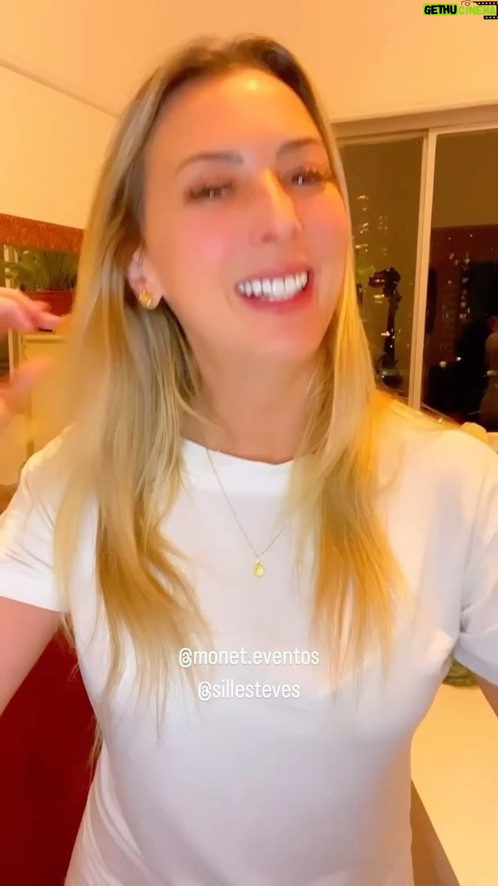 Sill Esteves Instagram - ✨ Workshop Mostra de Noivas e Debutantes ✨ Data: 27/08 Horário: 13h às 20h Local: Monet Espaço e Eventos Você sonha com o dia perfeito do seu casamento ou debutante? Então não pode perder o Workshop Monstra de Noivas e Debutantes no Monet Espaço e Eventos! Endereço: Rua Ademar de Souza, 225 - Jardim Europa, Valinhos - SP Saiba mais através do WhatsApp (19) 99981-5091 Produção Audiovisual e Assessoria Artística: @turnitproducoes #monetvalinhos #workshop #noivas2023 #debutante #noivas #festas #buffetvalinhos