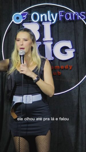 Sill Esteves Instagram - E você? 

Como está sua vida amorosa atualmente? 

#sillesteves #comedia #humor #standupcomedy #standup