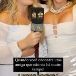 Sill Esteves Instagram - E você? Marque aqui sua amiga que vocês duas juntas é desse “jeitinho” e não comenta nada com ela hahahahhaha vamos ver se ela se identifica! #amigas #amigairmã #humor #comedia #comedian