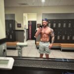 Simon Kippen Instagram - Shoulder is stronger than ever, the chip upon it however, now that is bigger than ever. Anger, powerful stuff. #UnderRated