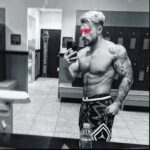 Simon Kippen Instagram - You’ve been down too long in the midnight sea, oh what’s becoming of me? #aew
