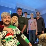Simon Kippen Instagram - So thankful we managed to make it back to the UK for the holidays after 2 years away. Merry Christmas from mine, to yours ❤️🎄 #family #christmas #england