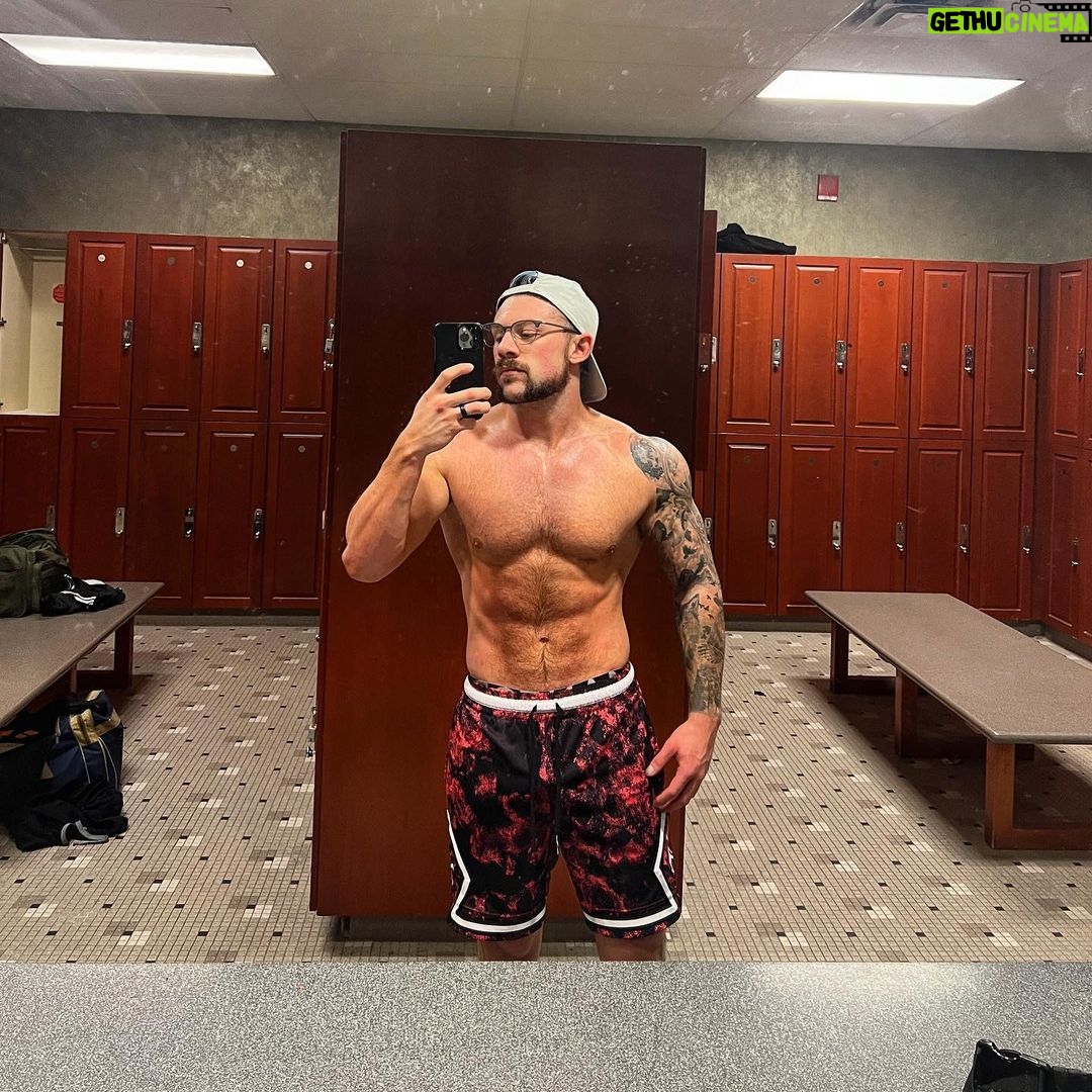 Simon Kippen - 3.2K Likes - 2023. Heaviest. Hungriest. Just #EmbraceTheChange
.
#workinprogress
