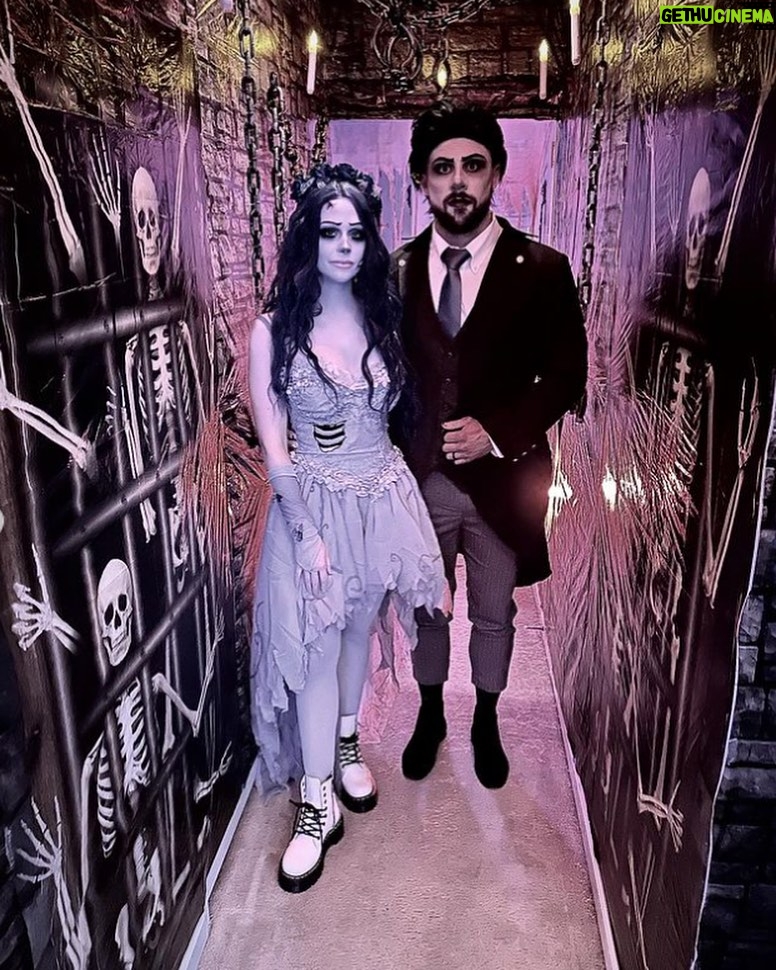 Simon Kippen - 2K Likes - “Your cup will never be empty, for I will be your wine” Happy #halloween my spooky friends.