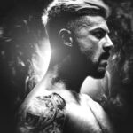Simon Kippen Instagram - Sickening thoughts are running through my head, that’s when I realize I’m glad I’m not dead. #EmbraceTheChange