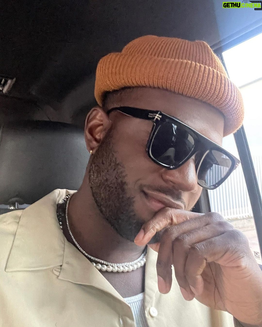 Sinqua Walls - 6.2K Likes - Anyone who knows an Aries! Knows this face đ âď¸