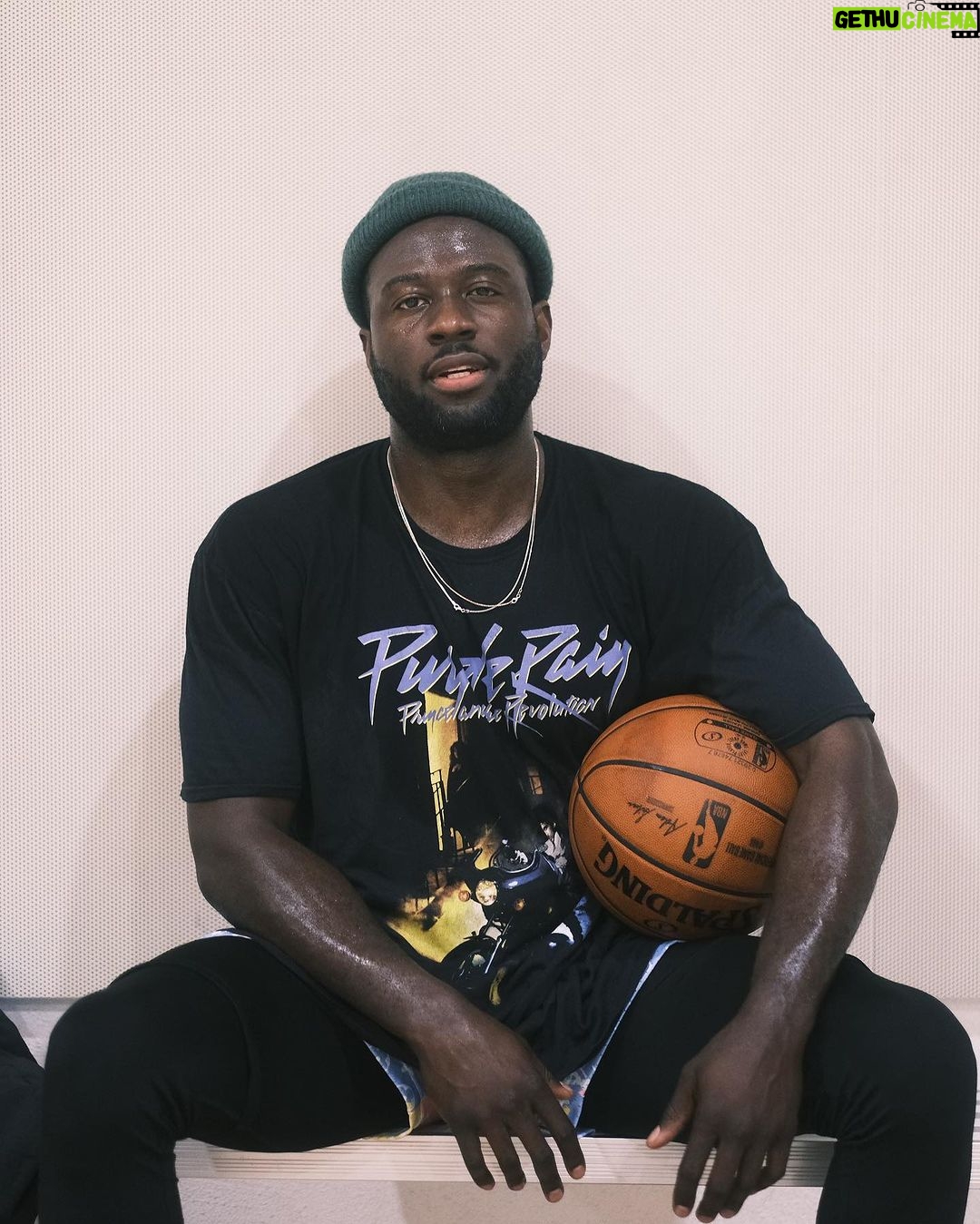 Sinqua Walls - 13.7K Likes - When I first got the Job! I saw all the question and comments from people not realizing that before I ever picked up a script this ball was my first love!! Its taken me places Iâve never imagined, and kept me sane in some of my darkest times!! Itâs been a tool thatâs never stopped giving!! From New Environments, cities, countries, communities and beyond. This little round rubber has been there more than I ever realized. Iâve been one with my community and at times a fish out of water all thanks to this ball. I had a coach once tell me âif you good to this ball it will take you anywhere you want to go!!â I had no idea what he meant until this year. Whether itâs mediation, prayer, or community. Find something to keep you going in any season. Like this ballđŤĄđŤĄ #sagaftrastrong
