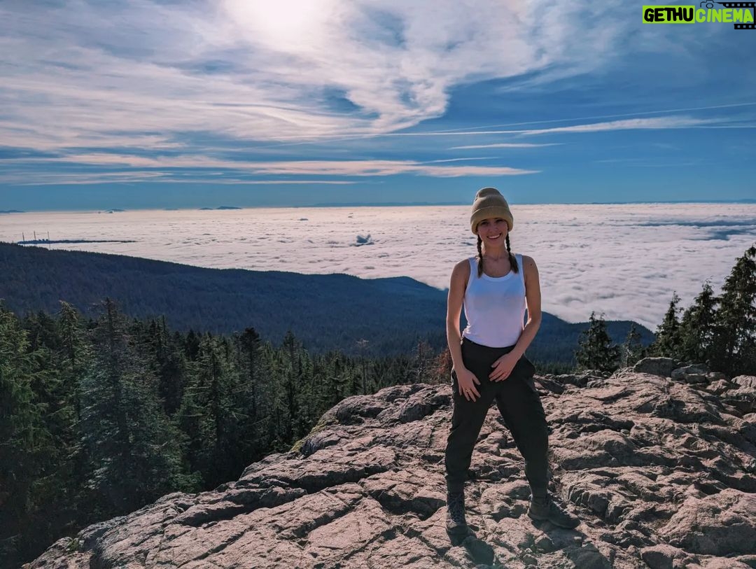 Siobhan Williams Instagram - A perfect day getting above the clouds