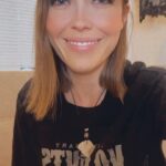 Siobhan Williams Instagram - THE CHANT is out November 3rd! Ask me anything about the game in the comments below (or tag @brasstoken if you have a question for the studio). Pre-order link is in my bio. See you there ;) #thechant #horrorgame #cosmichorror #brasstoken @thechantgame
