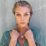 Sisse Marie Instagram - 🕊 We are surrounded by symbols. Words, objects, places, colors and even people can all by symbolically interpretated. The interpretation depends on what our subconscious mind has been fed throughout our lives. For some seeing this symbol ☮️ it can mean peace, love and happiness, and for other it can mean dirty, lazy hippies. The white dove is an important symbol for me. It symbolizes freedom, peace and hope. I wear this necklace on the days where I need a bit more of the energy of those words, as a little reminder that I get to create my own reality. What’s an important symbol to you? Love & blessings 💕 #symbolism #symbol #dove #freedom #peace #hope #green #greeneyes 🤳📸 @alexgoran