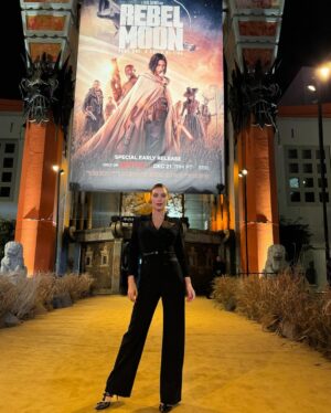 Sisse Marie Instagram - Rebel Moon premiere at the iconic Chinese Theater in Hollywood. They literally closed Hollywood Boulevard down for the event! 
Congratulations to everyone who was involved in this movie. It has been amazing to be a part of something this epic. Can’t wait for the next one! I love this amazing fairy tale called life. I’m collecting all these beautiful experiences. 

#rebelmoon #part1 #netflix #chinesetheater #premiere