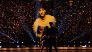 Siva Kaneswaran Instagram - ✨Some days Stay Gold Forever✨🦋 I loved every minute of this performance and I would do it again for him in a heartbeat. X #siva #tom #thewanted #boyband #dancingonice #2023 #goldforever #iceskating #tribute London, United Kingdom