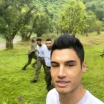 Siva Kaneswaran Instagram - “Wayyy yallls “ 😂 Tomorrow 26th of September. It’s happening 😬 @sas_whodareswins on @channel4 at 930pm #siva #music #artist #challenge #saswhodareswins #vietnam #sas #channel4 Vietnam