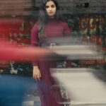 Sivaangi Krishnakumar Instagram - Kadhala Kadhala from Ghilli ♥️ #enakukaraporisapdanumpolairukku Song programmed @official_harshavardhan Video directed by @_ajith.kumar_ DOP and Edit by @mah1sh Outfit from @thehazelavenue Original song credits Music @vidyasagarmusicofficial Singer @sujathamohanofficial #vijay #ghilli #trisha #sivaangi