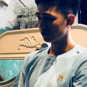 Sky Li Instagram - 攝影棚一日游
攝影師很會拍