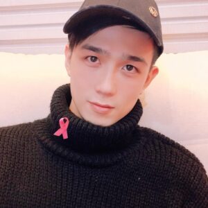 Sky Li Instagram - 我是利晴天，終結乳癌，就是現在。發揮你的粉紅力量，現在就登入 www.elcpinkribbon.tw 
@ esteelaudercompanies
 #TimeToEndBreastCancer。