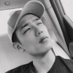 Sky Li Instagram - 睡眼惺忪地出門工作！