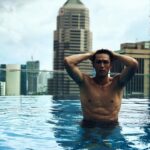 Sky Li Instagram - 劳逸结合 了解一下
