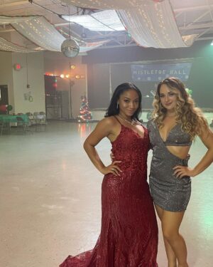 Skyler Joy Instagram - Chucalissa Chiefs Finest Cheerleaders .. except Derrick 😝😂 Jk @jordanmcoxxy you’re a wonderful person 💓
#pvalley #pvalleystarz #starz #chucalissa