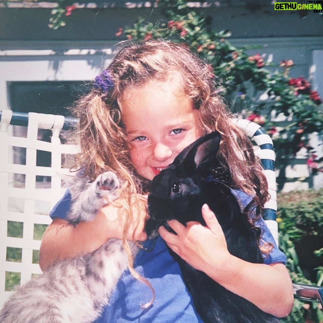 Skyler Joy Instagram - I always loved my moomies 🐱 🐶 🐰 Los Angeles, California