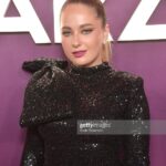 Skyler Joy Instagram - SEASON ✌️is finally here! #premiere #pvalley #starz #katorihall #letsgo #gidget Hair @prestonwada Makeup @alexisoakley Styled by @highheelprncess Los Angeles, California