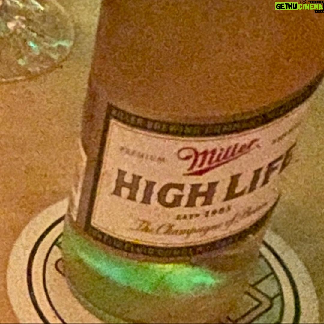 Slight Sounds ASMR Instagram - Slice of life 🚹