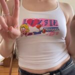 Slight Sounds ASMR Instagram - I found the tank top of my dreams 😩