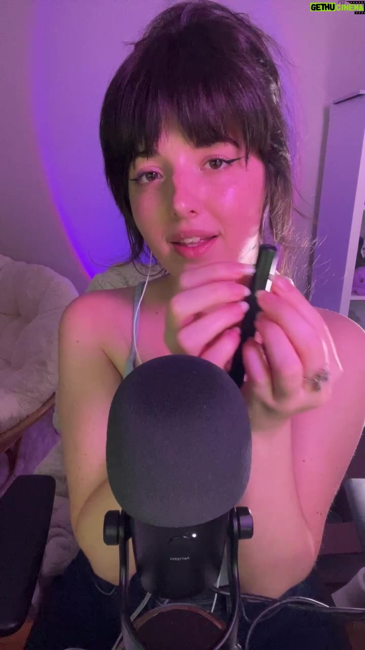 Slight Sounds ASMR Instagram - #ASMR Live! 🥰💞