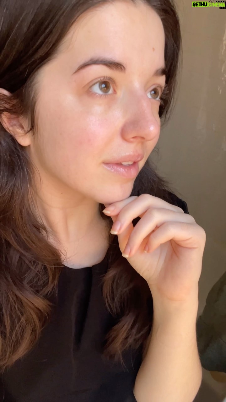 Slight Sounds ASMR Instagram - A slow morning skincare routine ✨