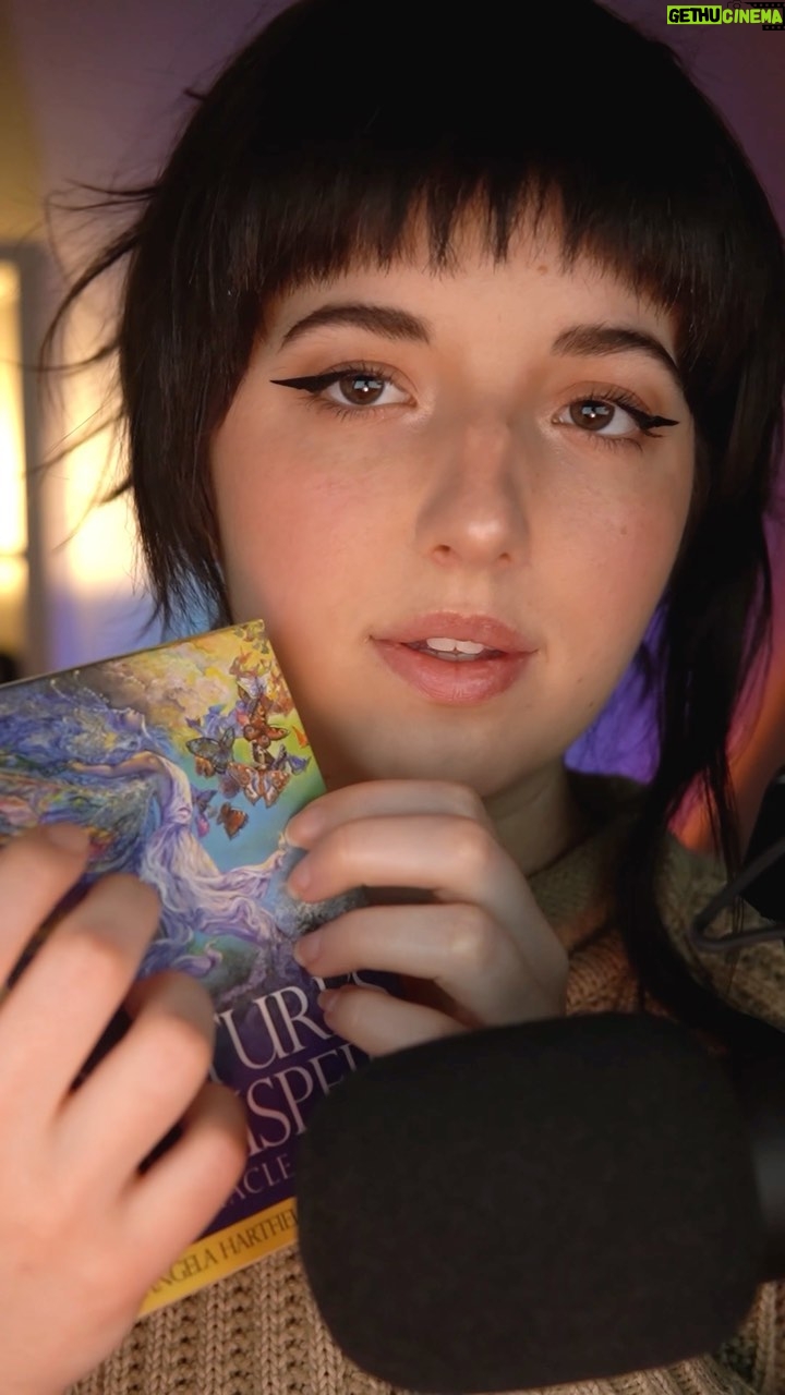 Slight Sounds ASMR Instagram - A little oracle card pull for you! ✨