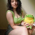 Slight Sounds ASMR Instagram - Happy birthday @froggieshow ! 🥰🎉