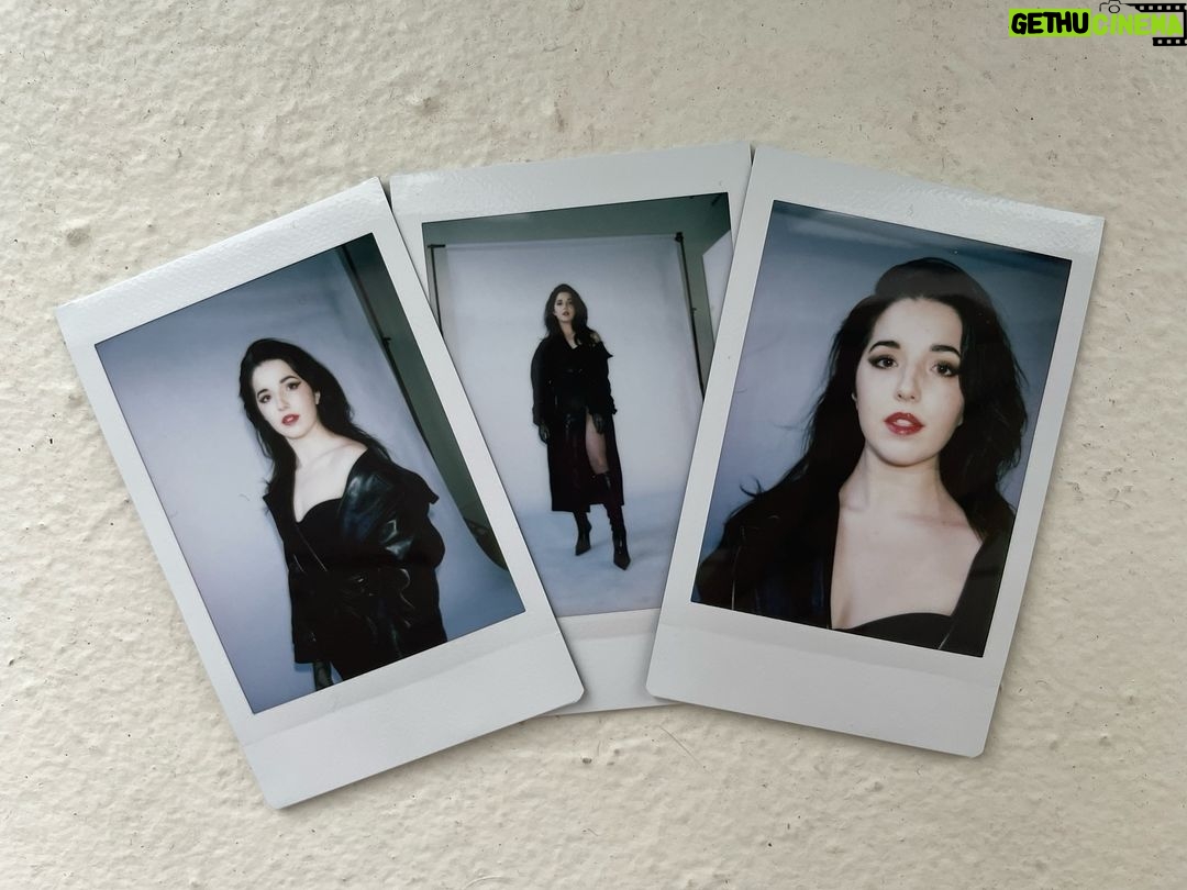 Slight Sounds ASMR Instagram - When @monyeka_ immediately takes the hottest Polaroids before we even start the photoshoot 😩🔥