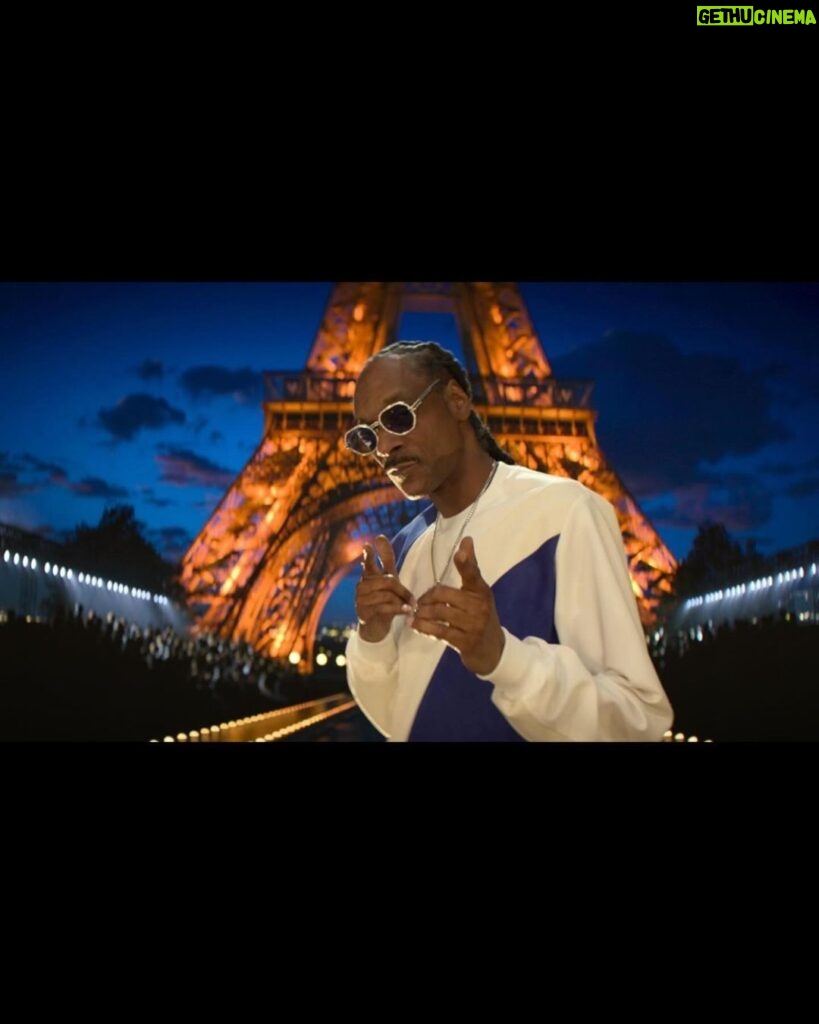 Snoop Dogg Instagram - Its gettin real 👊🏿 🇫🇷 Paris 2024 Olympics ✈️ @nbc