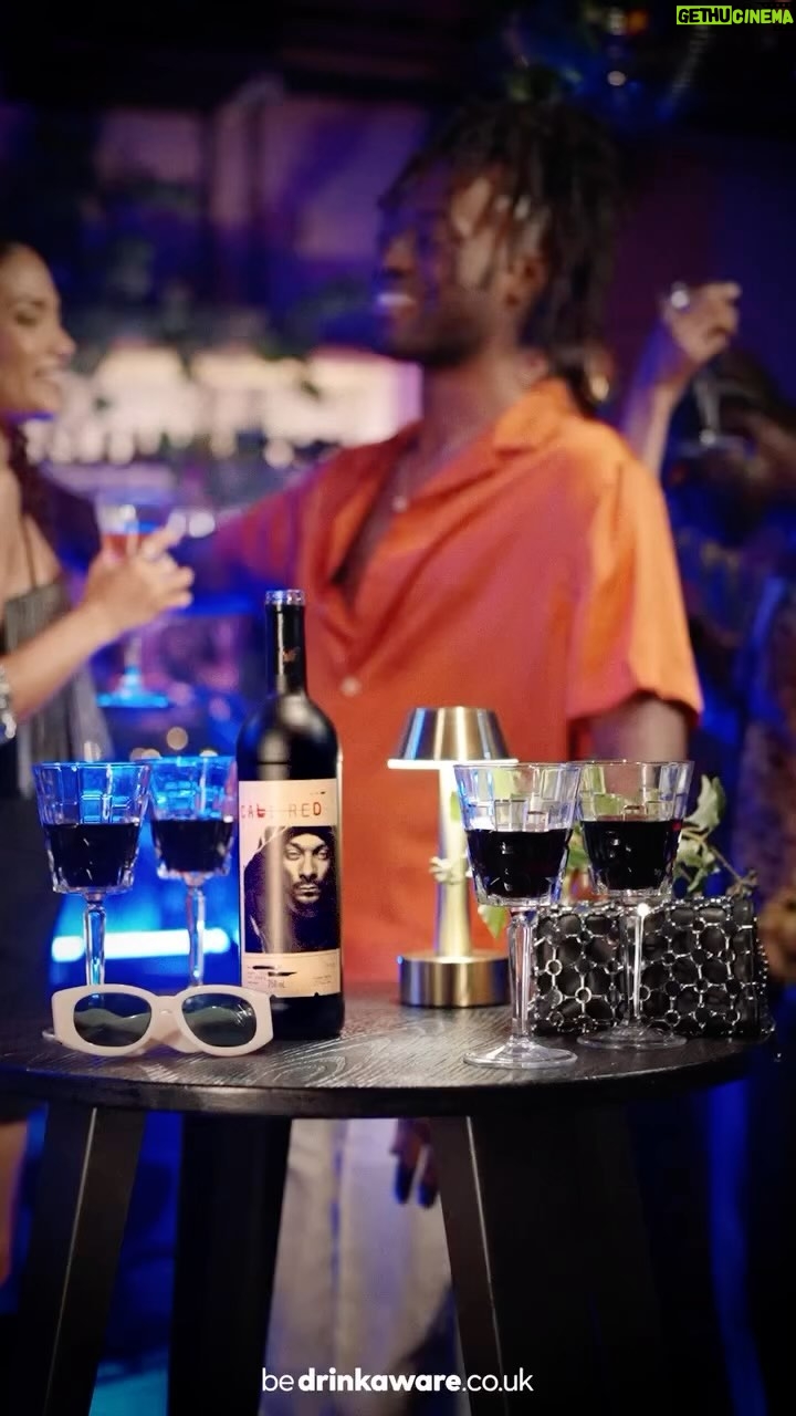 Snoop Dogg Instagram - UK!! I got some 4 u too. 🇬🇧 Go head n pour it up 🍷 with ya loved 1s @calibysnoop
