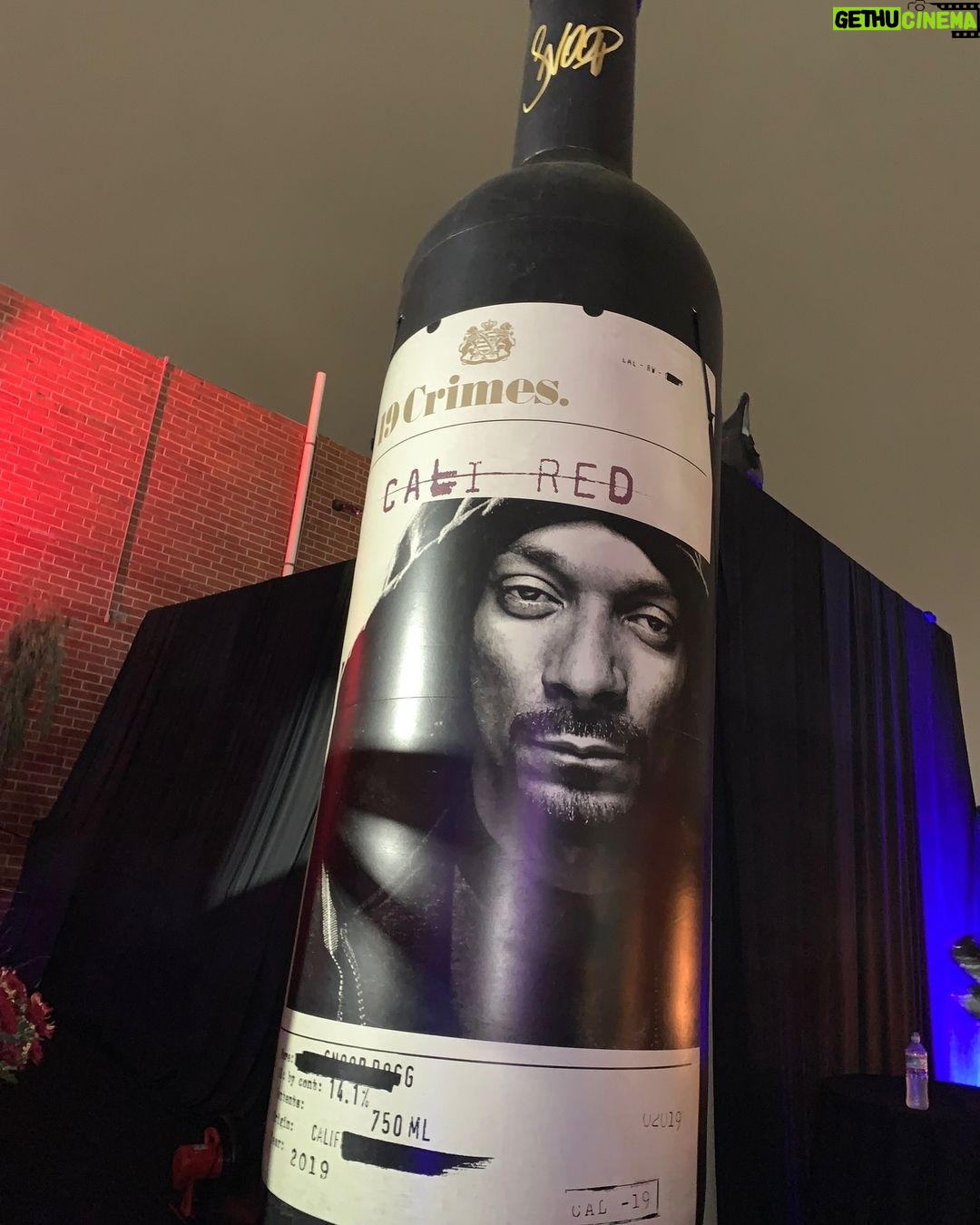Snoop Dogg Instagram - Giant bottle. 💨4 tha Dogg 🍷 @19crimes