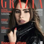 Sofía Vergara Instagram - Sofía Vergara è la protagonista della copertina di Grazia in edicola e su app da oggi. L’attrice colombiana, tra i personaggi più amati della serie tv Modern Family, debutta il 25 gennaio su Netflix nella prima stagione di Griselda: sei episodi in cui interpreta una narcotrafficante nota come Madrina della Cocaina. Nata e cresciuta a Barranquilla, in Colombia, Vergara ha conosciuto il clima che si respirava nel Paese negli anni in cui i cartelli della droga erano i più temuti. «Mi ha interessato interpretare questa figura femminile che ha dovuto essere più spietata degli uomini e si è prefissata un obiettivo difficilissimo e discutibile portando avanti la famiglia da sola». Il 2023 è stato un anno di cambiamenti per l’attrice: un divorzio, una casa nuova e una serie drammatica vissuta come banco di prova. Nell’intervista Vergara parla di quanto sia importante avere consapevolezza del proprio valore, perché essere sottovalutate, ma anche sottovalutarsi, costituisce un limite. L’attrice sottolinea: «Quando noi donne ci prefissiamo un obiettivo, andiamo fino in fondo. Poi ci prendiamo cura di tutto, delle nostre famiglie, del benessere delle persone a cui teniamo, del mondo in generale. A noi sta a cuore tutto e questo nostro essere così sfaccettate intimidisce gli uomini». L’attualità del nuovo numero di Grazia contiene un’inchiesta sul perché la legge non protegga adeguatamente le vittime di violenza e che cosa dovrebbe invece funzionare. Grazia ha raccolto le storie delle donne che stanno facendo ogni tentativo possibile per diventare mamma, ma anche chi ha capito che vivere senza figli non è una sconfitta. Isabelle Huppert e Luca Zingaretti si raccontano in due interviste a cuore aperto. Lo speciale moda è dedicato ai look vincenti della nuova stagione primavera/estate. La bellezza si concentra sui nuovi trattamenti per i capelli. Trovate questo e molto altro sul nuovo Grazia in edicola e su app. Buona lettura! Intervista di @fedi_volpe Foto di @alexilubomirski #sofiavergara #ioleggograzia