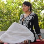 Sofia Ansari Instagram – Swipe right to see my broad shoulders’
