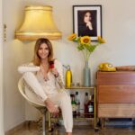 Sofia Pavlidou Instagram – Εδώ!Με το μικρόφωνο 🎤
Ετοιμάζομαι  για το live του Σαββάτου 🦋
Θα φύγετε?
Αν δεν φύγετε, να ξέρετε πως ετοιμάζουμε για σας το ωραιότερο πάρτυ στο @j2us_gr 🥳
Όχι φυσικά πως δεν μπορείτε να μας απολαύσετε από κει που θα πάτε…
Anyway μη μας χάσετε,θα χασετε😉😘

#j2us_gr #saturdaynight #party #singing #dancing #acting #laughing #happy #love #blessed