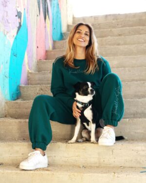 Sofia Pavlidou Instagram - Ήρθε η Μεγάλη Παρασκευή αλλά δεν καταφέραμε να φύγουμε με τον Λώρη …
Άλλα σχεδιάζαμε …άλλα μας ήρθαν…
Δε χάσαμε την όρεξη μας για βόλτα όμως κι ανακαλύψαμε νέους προορισμούς στην πόλη!
Καλή Ανάσταση με Φως σε όλους μας💫💫💫
Αγάπη Χαρά Ελευθερία στις καρδιές μας❤️💚💛

#happyeaster #lori #love #happiness #freedom