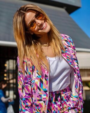 Sofia Pavlidou Instagram - It’s not what you look at .
It’s what you see✨💫
Happy Weekend 💕

📸by @mader_agency 

#look #see #observe #sun #happy #lori #please #blessed #love 
@annastylianopoulou