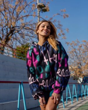 Sofia Pavlidou Instagram - Eventually all pieces fall into place.Until then,laugh at the confusion ,live for the moment and know that everything happens for a reason 💛

📸by @mader_agency 

#trusttheprocess #laugh #live #love #celebrate