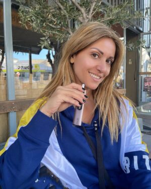 Sofia Pavlidou Instagram - Ξεκίνα τη  μέρα σου  με χαμόγελο κι όλα θα πάνε καλά😀

@pulzegreece 

#smile #coffeetime 
#pulze #pulzeGR # 
#happymoments #happylife #love #blessed