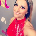 Sofia Pavlidou Instagram – Δεύτερο live για εμάς στο @j2us_gr και συνεχίζουμε χάρη στη στήριξη σας✨
Ένα μεγάλο ευχαριστώ από εμένα και το ταίρι μου @jerome_kaluta που μας ψηφίσατε να παραμείνουμε ❤️❤️
Ένα ακόμη μεγαλύτερο ευχαριστώ για τα όμορφα μηνύματα σας 🥰

#j2us #saturdaynight #live #party #singing #love #happy #blessed
