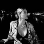 Sofia Pavlidou Instagram – Guadalquivir river🇪🇸

📸by @antonio_andreou 

#nightout #sevilla #blessed #love Sevilla